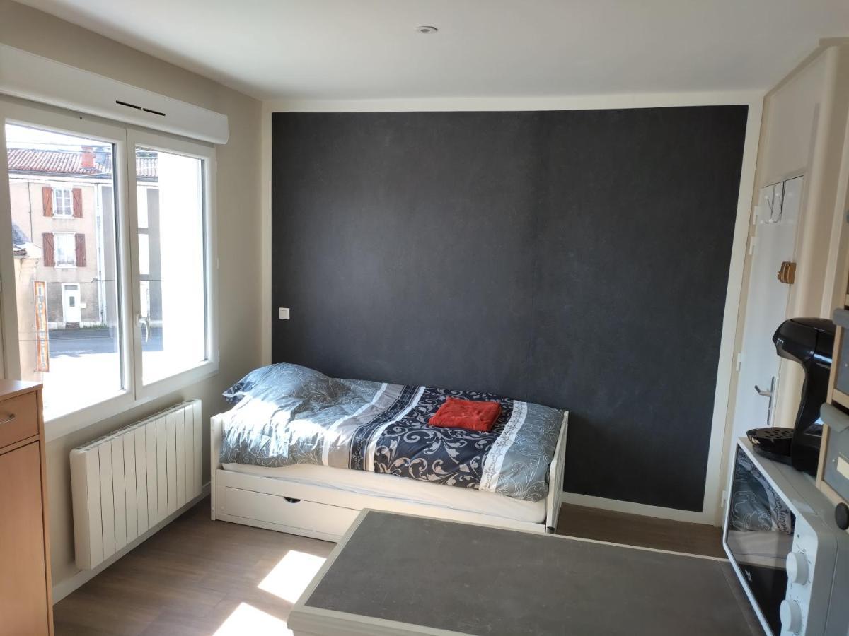 Studio 9 Proche De La Gare Sncf Daire Angoulême Dış mekan fotoğraf